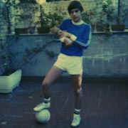 1981. Il gatto si chiamava Tigre. Per il resto quelli erano i giorni nei quali ogni momento era buono per organizzare una partita, mi immaginavo un futuro da goleador e sognavo di emulare le gesta di Gerd Mller.